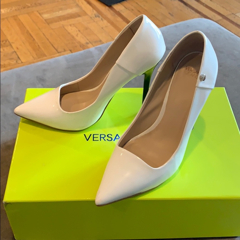 Versace Jeans white pumps